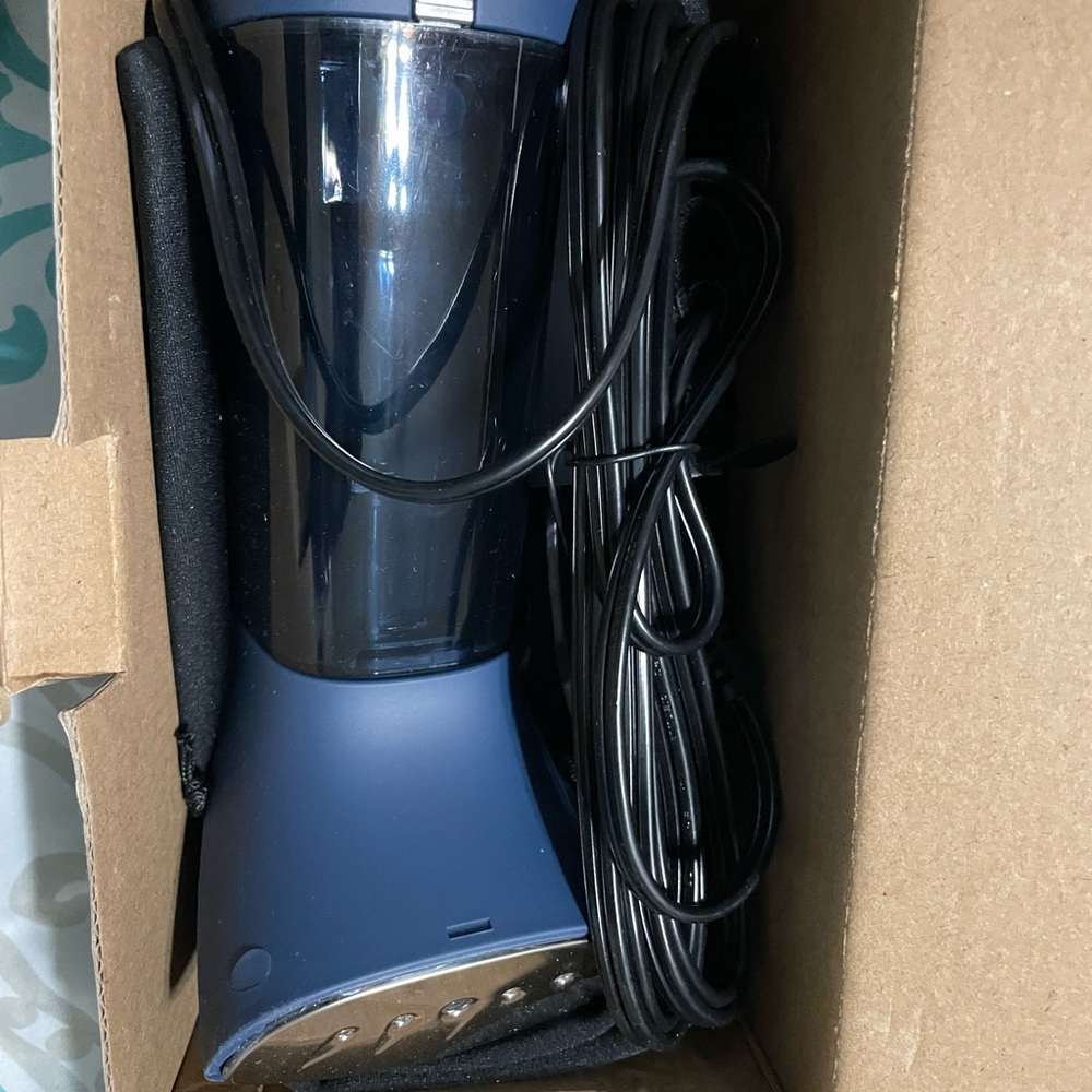 Compact Garment Steamer